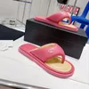 Piccole pantofole a vento profumate infradito da pane estate nuovo stile testa quadrata clip toe cute paffuto toot serie nuvola femminile casual