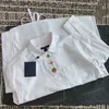 329 Hauts pour femmes 2022ss Boutons métalliques presbytes Chemises amples paresseuses Mode Blouses décontractées Designer f