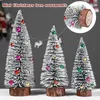 Weihnachtsdekorationen, Mini-Baum mit Holzsockel und bunten Perlen für Zuhause, Geschenke zum Jahr 2022, Ornamente, Weihnachtsmann, Weihnachten