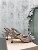 Klassisk designer damer sandaler lyx kvalitet båge diamant pekad tå högklackat ankelband design rosa bröllopsfestskor