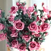 Ghirlande di fiori decorativi Retro PE Foam Rose artificiali Bouquet Matrimonio finto Decorazione domestica Forniture per feste festiveDecorativo