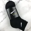 Designer Sports Socks Heren Sokken Wit Zwart Gray Solid Gray Mid-Tube Ademend en Zweet-Zwerende Zomer Katoenparen Tijden Sokken AAA