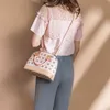 Ladies Fashion Luxury Brand Tide Bag Wholesale 2022 Bola feminina Zipper Lattice Shell simples Capacidade grande