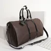 50-55 cm Mens Duffle tote Bag Designer de Alta Qualidade Mulheres Sacos de Viagem Bagagem de Mão Sacos de Viagem Homens Couro Grande Cruz Corpo Totes Bolsa Duffle Marrom Flor Bolsas