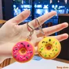 キーチェーンかわいいキーチェーンラバードーナツカーキーチェーンペンダントホルダー女子キーリングキーフォブアクセサリーTrinket Llavero Chaveiro