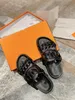 Tasarımcı Sandalet Ekstra Sandalet Egerie Terlik Delikli Terlik Platform Kauçuk Kesim Slayt Şeffaf Malzemeleri Moda Plaj Düzleri Ayakkabı 35-45