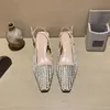Kvinnors GG Slingback Sandals Pump Ari Slingback Shoes presenteras i svart nät med kristaller glittrande motiv backspänne stängning Guccie för kvinnors storlek 34-40