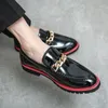 남자 신발 로퍼 새로운 패션 디자인 체인 장식에 고품질 PU 가죽 슬립 편안한 클래식 뜨거운 판매 DH877