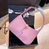 Высококачественные сумки для подмышек Классические кожаные дизайнерские сумки для дам Сумки через плечо Baguette Многоцветные модные сумки оптом
