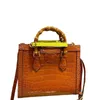Axelväska bambu designer handväskor totes mode crossbody väska alligator quiltade kvinnor läder handväska shoppare väskor pures 0610 237i