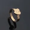 3 kleuren Top Kwaliteit Extravagante Eenvoudige Hart Liefde Ring Goud Luxe Titanium Staal Paar Ringen Mode Vrouwen Designer Sieraden Lady Party Geschenken