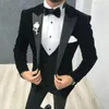 黒いベルベットの男性スーツ結婚式の新郎のスーツブレザータキシードスモーキングジャケット