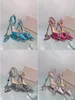 Sandales de créateurs Femmes Talons Hauts Semelle En Cuir Noir Rose Diamant Chaîne Décoration Banquet Femmes Chaussures Soie Visage Sexy Pantoufles Formelles