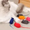 Cat Toys 2pcs Mouse Squeak Sound Смешное играет игрушка для котенка Flocking Interactive Teaser Pet Suppliescat