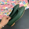 Balé feminino Flats novos mocassins de couro genuínos Bling prateado redondo dedo luminoso Mulheres Garas Ballerina Sapatos de Senhoras Grandes Tamanho 42 CCITY