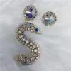 Dangle żyrandol moda luksusowy projekt Letter Kolczyki Kobieta Znakomita bling kryształowy kryształowy biżuteria nośna