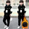 Kleidung Sets Marke Jungen Warme Verdicken Fleece Hoodies Hosen Weste 3 stücke Mädchen Winter Kinder Kleidung Kinder Casual Anzüge Weihnachten outfitClothing