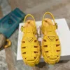 Nya designer Sandaler gummitjock Soled Gear Hollow Baotou Ladies Casual höjande Buckle Roman Tide Outdoor Beach Sandal Storlek 35-42