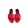 2022 Summer YS Fashion Designer Women's Sandals tofflor Lädermetall Alfabetet Flip-Flops Luxury Rubber Jelly Casual Shoes Loafers Beach Shoes