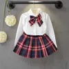 Style Autumnspring New School Fashion Baby Girls Dress Set White Shirt Top With Plaid Knot Tie Plaid Mini Kjol 3 PCS SETS 3 7T