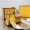 Shoppingväskor crossbody högkvalitativ tote kvinnor designer handväskor klassisk läder axel dam med mini purses 220704