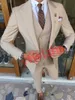 Anpassa Tuxedo One Button Handsome Peak Lapel Groom Tuxedos Men Suits Wedding/Prom/Dinner Man Blazer Jacket Pants Tie Vest W1086