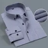 Mäns Långärmad Business Casual T Shirts Non-Iron Regular Fit Solid Färg Button-down Collar Bambu Fiber Elastisk Klänningskjorta 220324