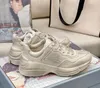 Rhyton Sneakers Designer Dam Skor Beige Herr Sneakers Vintage Lyx Chaussures Dam Sko Designers Sneaker storlek 35-46