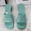2022 дизайнеры сандалии высокого качества ретро женщина тапочки летний повседневный резиновый слайд сандалии 6см каблука с коробкой Size35-43