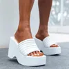 샌들 암컷 솔리드 슬리퍼 패션 플랫폼 웨지 하이힐 여름 여름 여성 캐주얼 해변 슬라이드 신발 여성용.