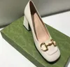 La boucle du titre du cheval montre un talon simple et épais avec un talon haut rétro féminin petit bout carré bouche peu profonde Mary Jane shoes35--42