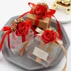 Cadeau cadeau 10pcs / lot boîtes de bonbons PVC transparent faveurs de mariage et cadeaux boîte carrée ruban de fleur emballage romantique sac cadeau