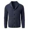 Pulls pour hommes Cardigan à col châle pour hommes Pull coupe ajustée en tricot torsadé boutonné en laine mérinos noire Pull pour hommes Olga22