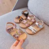 Kinderen sandalen voor meisjes mode schoenen met boog zomer baby meisjes antislip zachte schoenen kinderen casual strandschoenen G220418