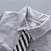 Lawadka Frühling Herbst Baby Jungen Kleidung Sets Langarm Krawatte T-Shirt + Hosen 2Pcs Outfits Baumwolle Sport Anzug Für 220326