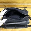 새로운 디자이너 메신저 남성 가방 가방 금속 무지개 색 레이블 크로스 바디 백 M55698을 가진 Zipe 그레이 블랙 섬유 핸드백