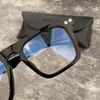 Lunettes de créateurs de marque Fashion Retro Optical Square Cadre pour les lunettes de soleil mâles et femelles à plat avec boîte