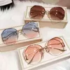 2022 Luxury Round Gradient Sunglasses Women Metal Curved Temples Eyewear Ocean Rimless Fashion Sun Glasses Ladies UV400 Y220315