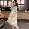 Spring Maternity Chiffon Dress Fashion Printing Kort ärmar Vneck Gravid kvinna Floralklänning med foder Blue Yellow J220628