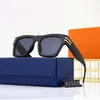 Дизайнер Lou Vut Luxury Cool Sungrasses Square Men Men Women Unisex Vintage Shades Драждание поляризованных мужчин Новые металлические планки 31052 с корпусом с оригинальной коробкой