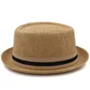 Breda randen hattar män kvinnor klassisk halm fläsk paj fedora sunhats trilby caps sommarbåt strand strand utomhus rese party storlek US 7 1/4 uk l sco