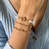 3pcs / Set Imitation Pearl Beaded Armband för kvinnor Retro Enkel Fashion Gold Metal Charm Armband Tjej Söta Romantiska Smycken