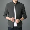 Jackets para hombres Marca de diseñador de primer grado Casco Street Collar Men Coats Classic Zipper Solid Windbreaker tendederos