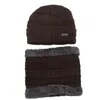 BERETS OZYC 판매 2pcs 스키 모자와 스카프 냉담한 가죽 겨울 모자 남성 니트 보닛 두개골 Beaniesberets