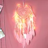 Dekorativa föremål Figurer Dream Catcher med LED -tråd Hjärthänge Feather Creative Manual Luminous Wall Hanging Nordic Girl Home Ro