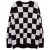 Tröja män brev broderi checkerboard pläd o-hals hoppare vintage college stil överdimensionerade par stickade toppar streetwear t220730