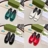 Kvinnor Sandaler Slingback Crocodile Print Slipper Low Heel Sandal Designer Slippers Lady Leather Pump Outdoor Shoes