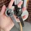 Luxusmarke Frauenuhr Frauen Dame Mädchen Bunte Kristall Leopard Stil Stahl Metallband Schöne Armbanduhr Modemarkenuhren