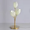 Lampes de table Yiyingart Postmodern Simple Salon Lampe Lumière Atmosphère De Luxe Villa En Céramique Magnolia Fleur Chambre Chevet