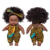 Brinquedo de bebê preto africano, olhos castanhos realistas e simulação de pele macia boneca de desenho animado mini menino menina menina presente 220505